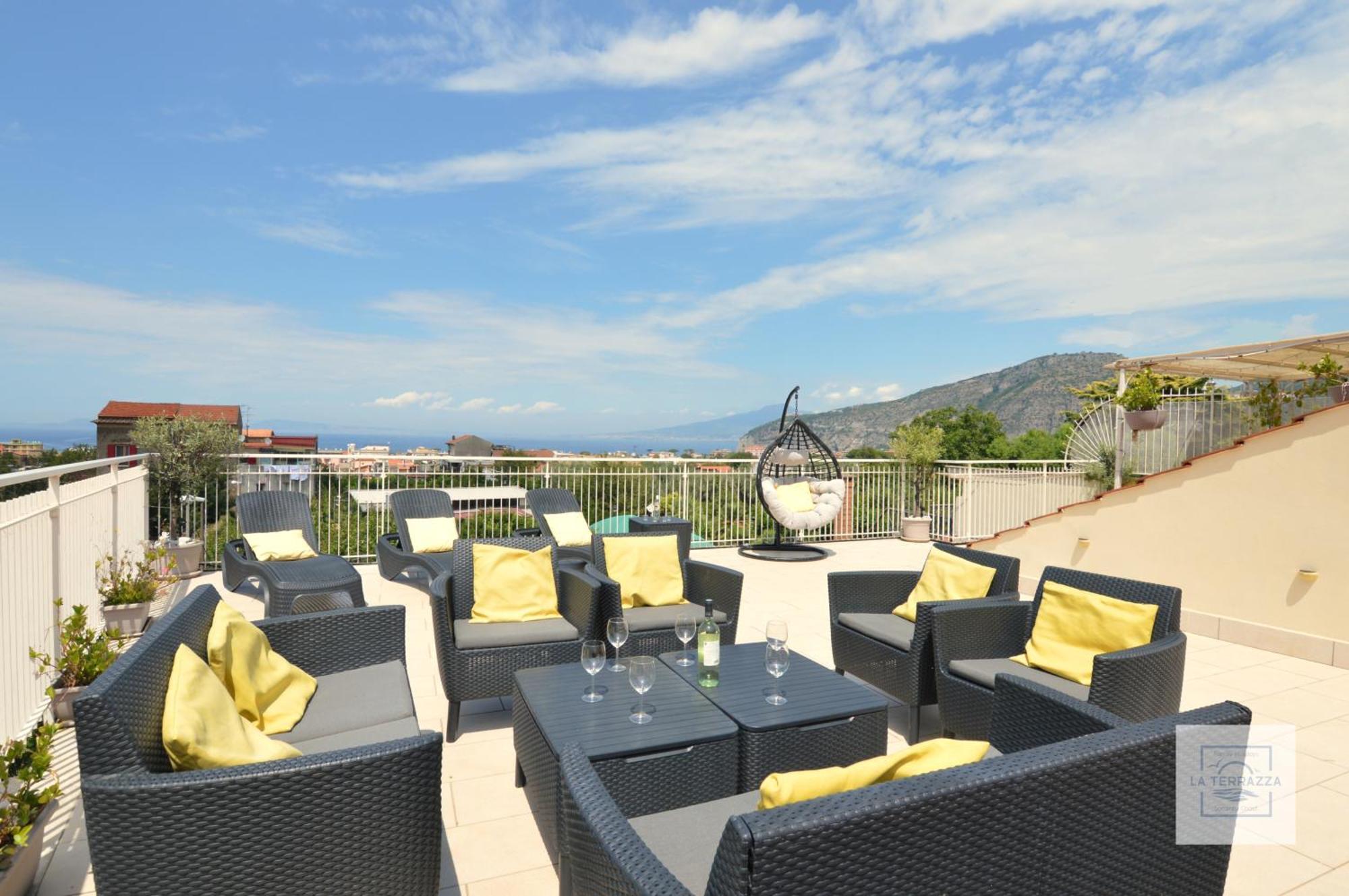 La Terrazza Family Holidays - Sorrento Coast Sant'Agnello Exterior photo